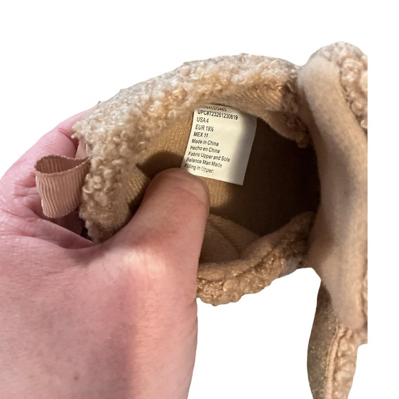 Wonder Nation Baby Boy Shoes Size 4 Bundle Blue Canvas Sneakers  Sherpa Boots - Picture 10 of 10